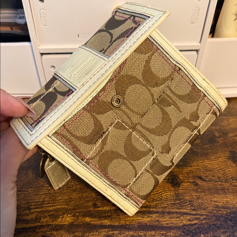 Coach Brown and Cream Wallet - Picture 7 of 8